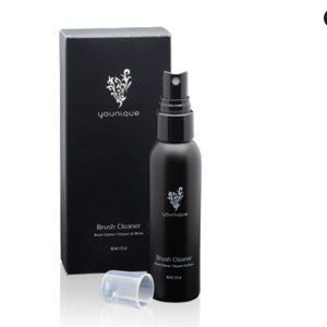 🎉🎉HP🎉🎉 YOUNIQUE brush cleaner